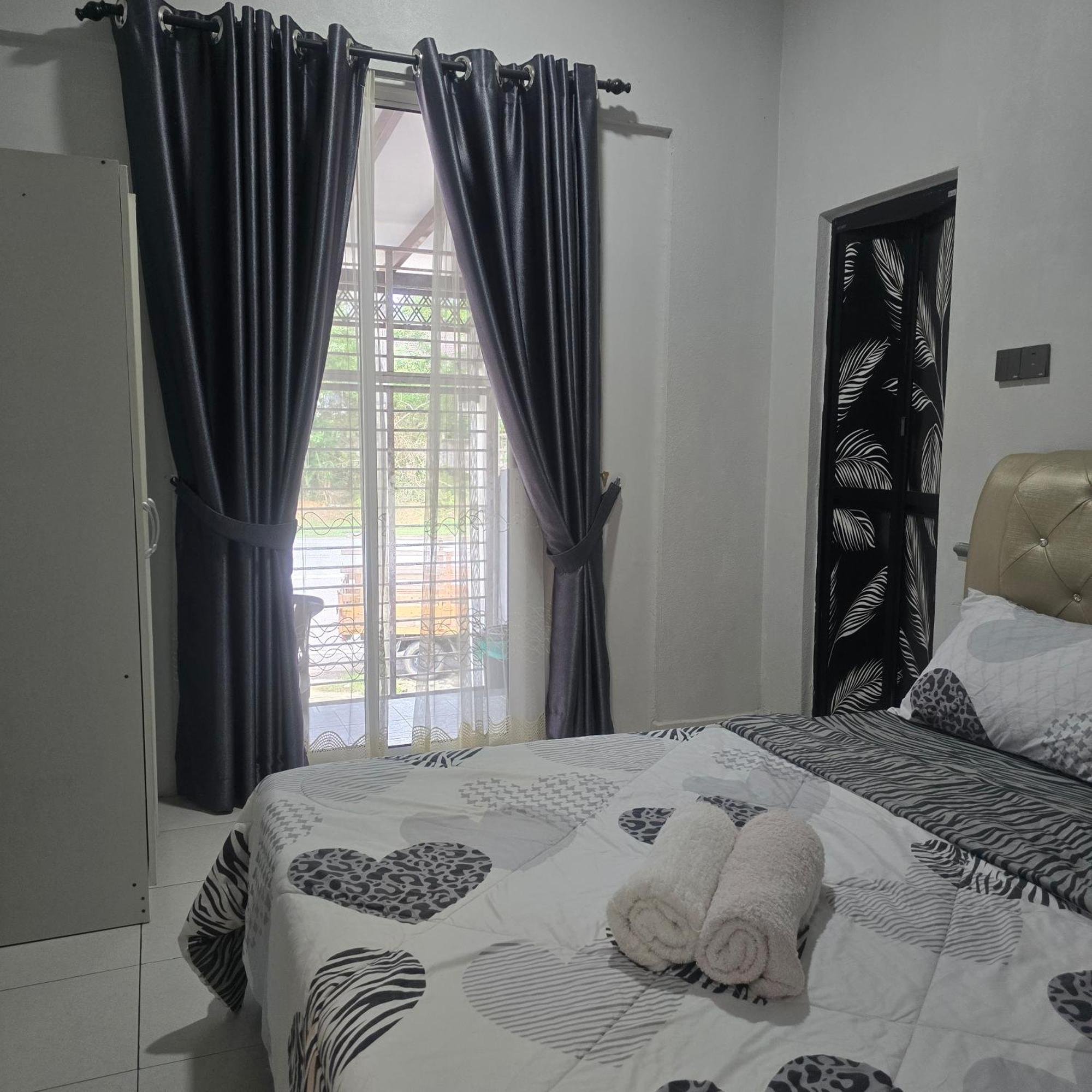 Vila Private Pool Cassa Dinies, Wifi , Bbq,10 Pax Rantau Panjang Exteriér fotografie